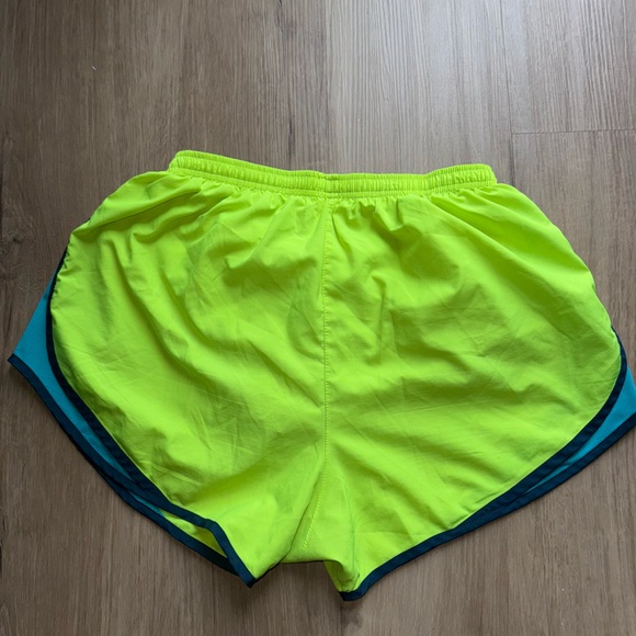 Nike Yellow and Green Athletic Shorts Lightweight Moisture-Wicking - Picture 2 of 3